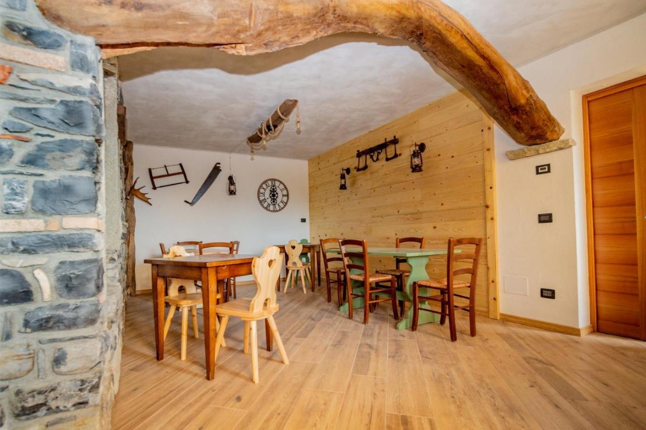 Agriturismo La Cascina B&B Сан-Феделе-Інтельві Екстер'єр фото