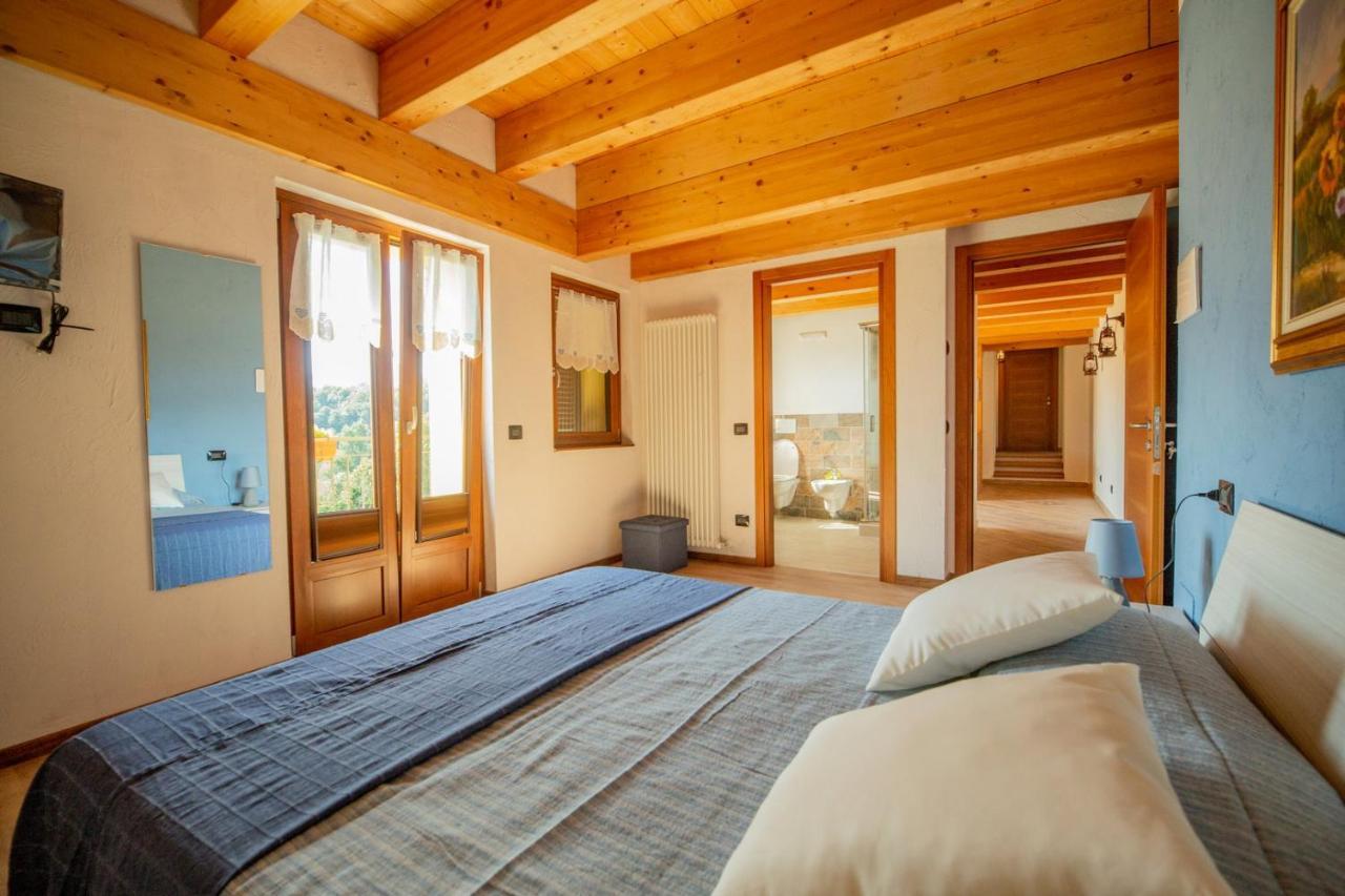 Agriturismo La Cascina B&B Сан-Феделе-Інтельві Екстер'єр фото