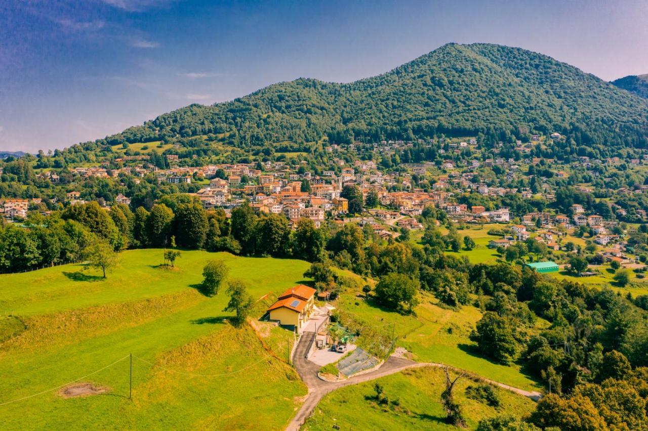 Agriturismo La Cascina B&B Сан-Феделе-Інтельві Екстер'єр фото