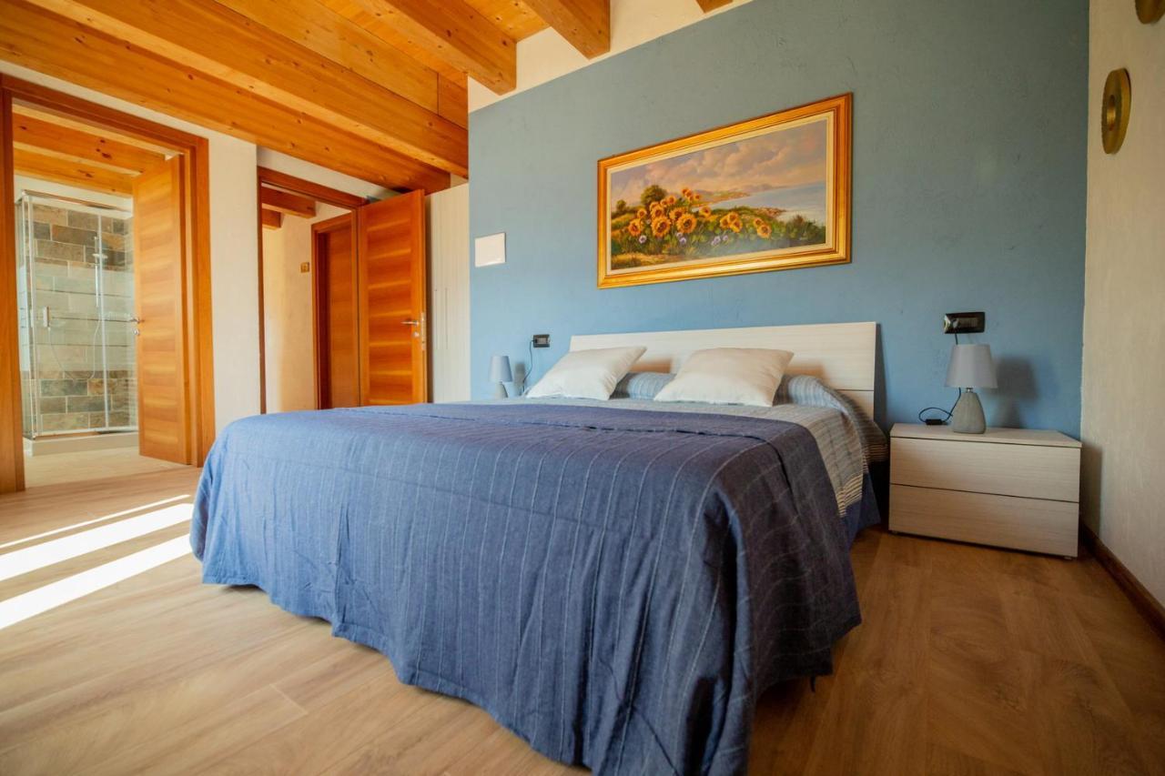 Agriturismo La Cascina B&B Сан-Феделе-Інтельві Екстер'єр фото