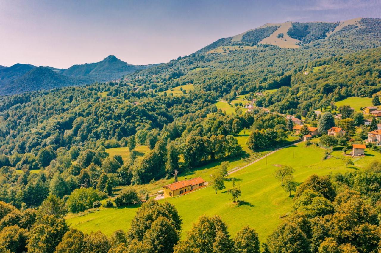 Agriturismo La Cascina B&B Сан-Феделе-Інтельві Екстер'єр фото
