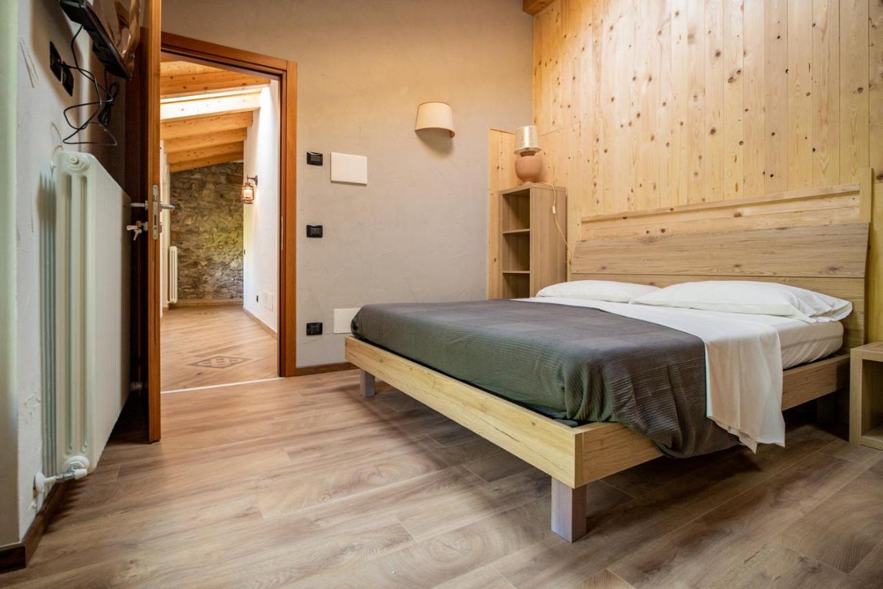 Agriturismo La Cascina B&B Сан-Феделе-Інтельві Екстер'єр фото